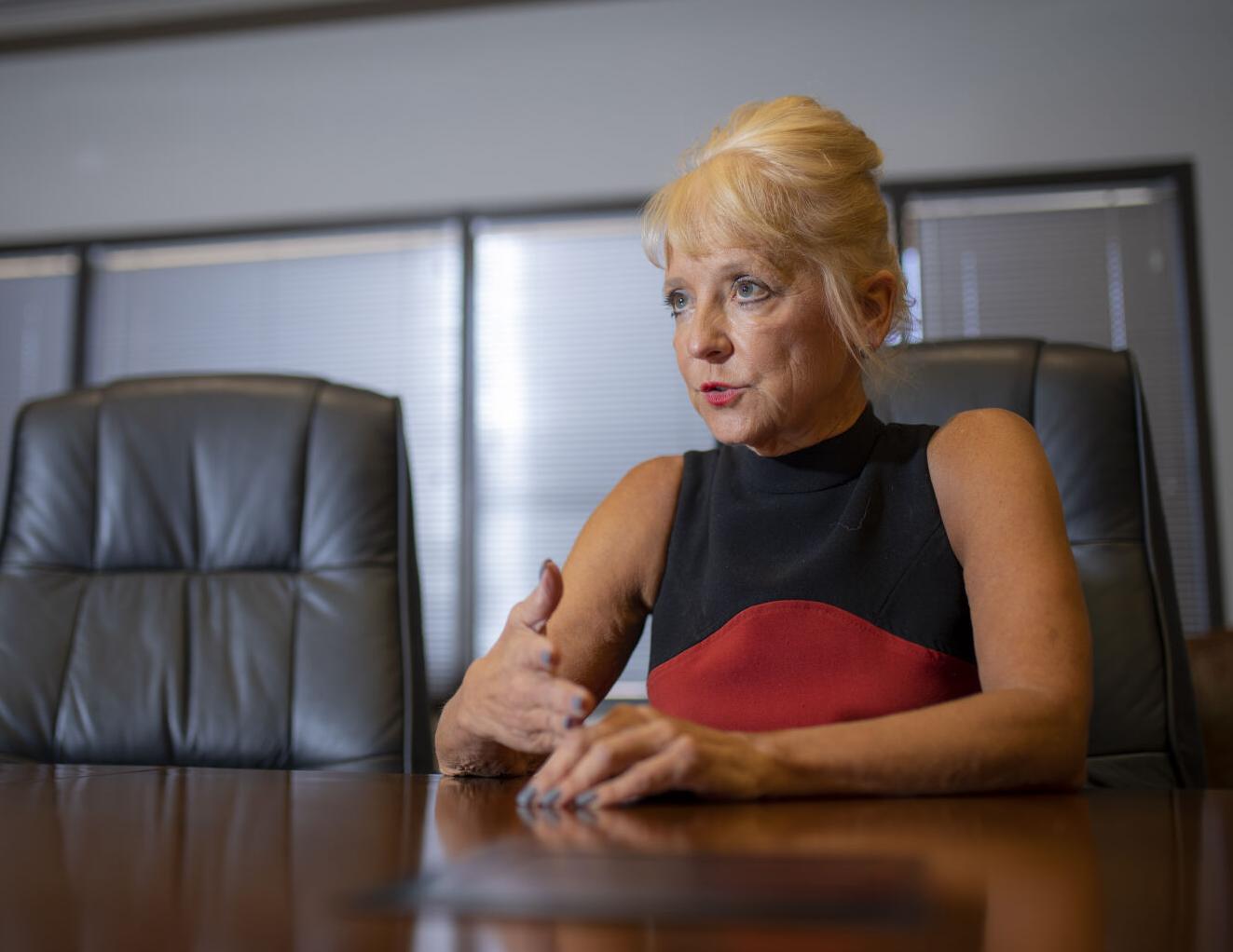 Kelly Tomblin